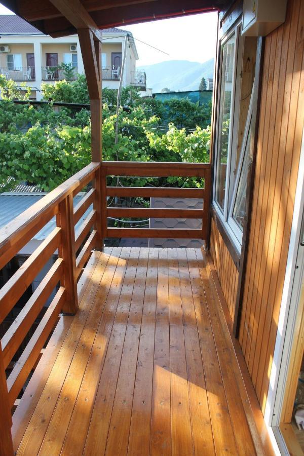 Guest House Vladimir Gagra Extérieur photo