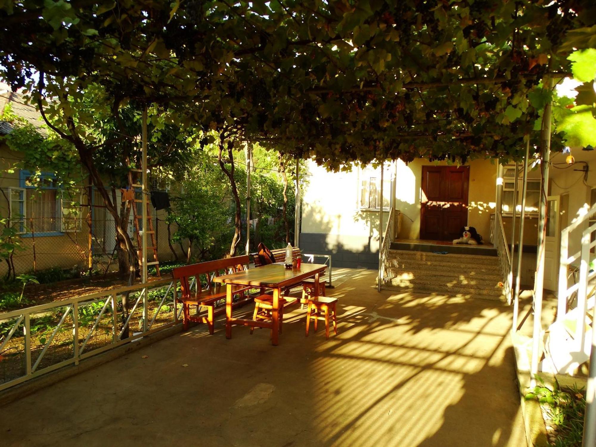 Guest House Vladimir Gagra Extérieur photo